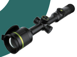 PEGASUS 시리즈 열영상 모노클러 1440×1080 OLED 디스플레이 ≤30mK@f/1.0 NETD 및 50mm F1.0 렌즈